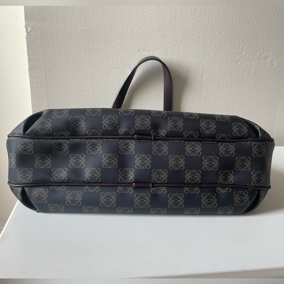 SOLD Vintage Loewe anagram tote - Picture 6 of 14